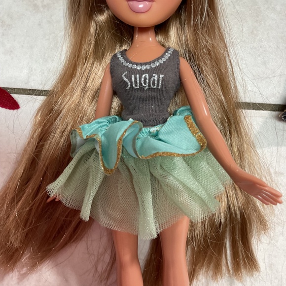 Bratz Forever Diamondz Fianna - Picture 3 of 6